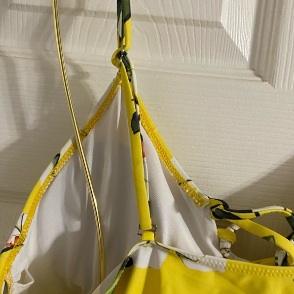 Swim suit yellow floral print - Picture 5 of 8